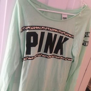 New without tags VS crewneck